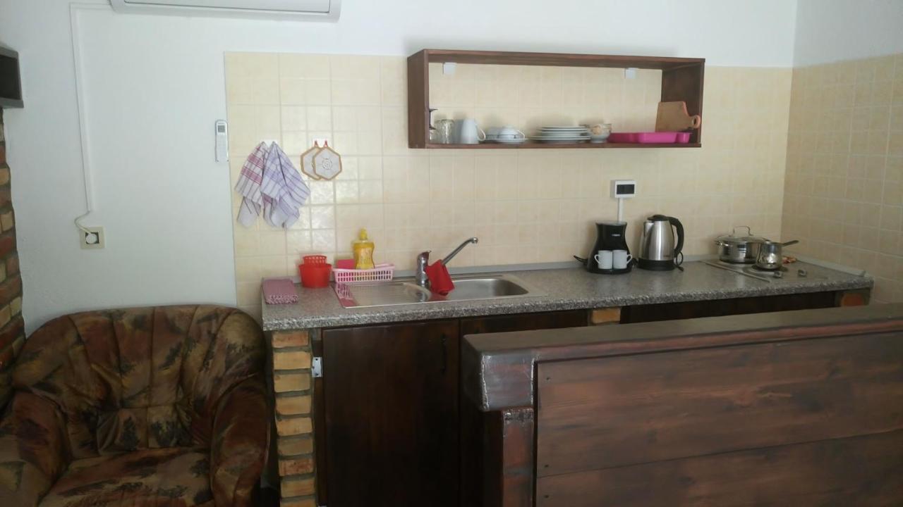 Apartmani Bartulasi Roc Exterior photo